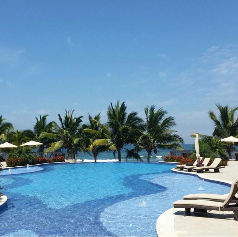 Playa Escondida Beach Club Tela Exterior foto